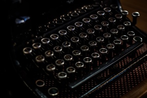 typewriter-1031024_1920
